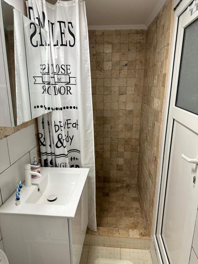 Apartamnet Regim Hotelier 부쿠레슈티 외부 사진